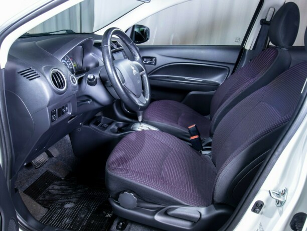 mitsubishi-space-star-bensin-2014-big-39