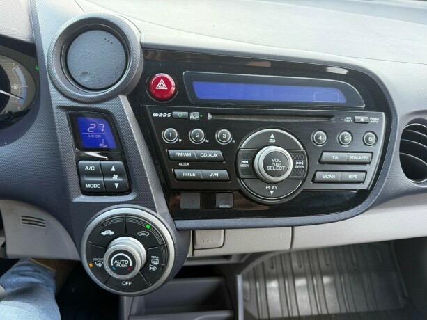 honda-insight-bensin-2009-big-21