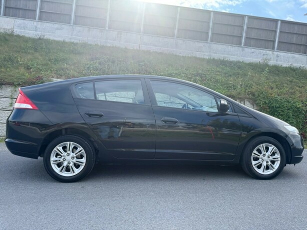 honda-insight-bensin-2009-big-5