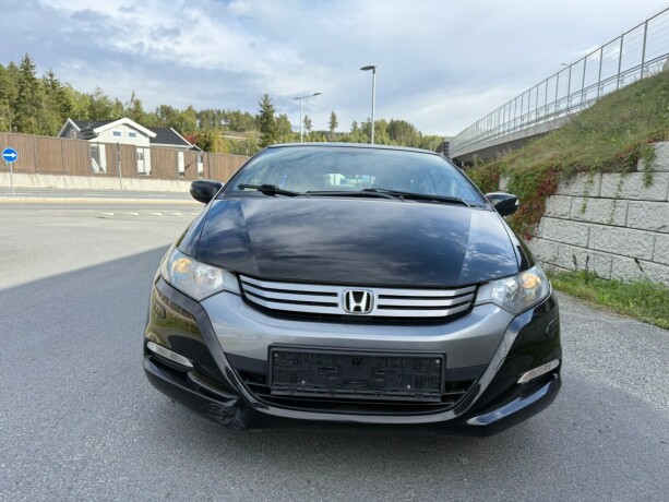 honda-insight-bensin-2009-big-7