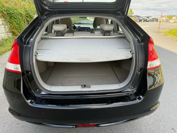 honda-insight-bensin-2009-big-13