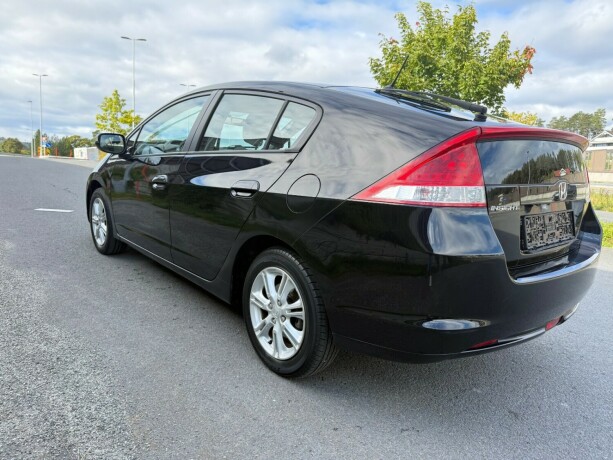honda-insight-bensin-2009-big-2