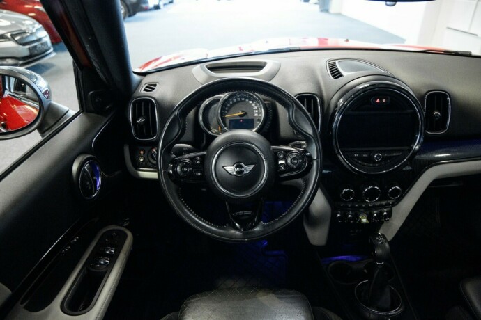 mini-countryman-elektrisitetbensin-2017-big-10