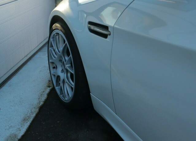 bmw-m3-bensin-2008-big-20