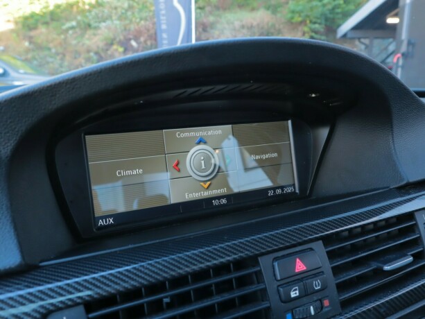 bmw-m3-bensin-2008-big-26