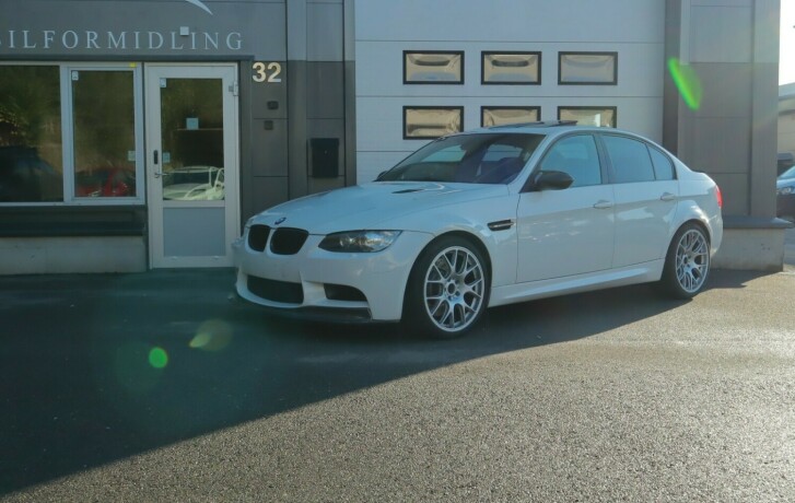 bmw-m3-bensin-2008-big-0