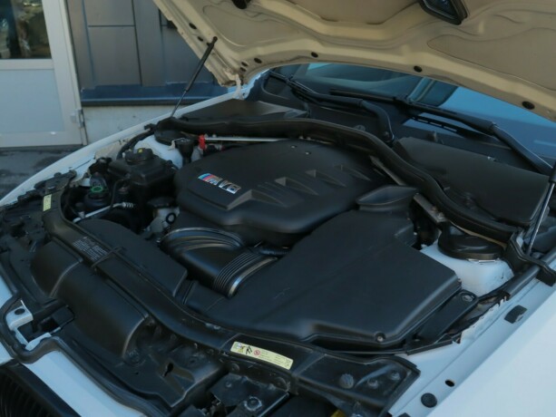 bmw-m3-bensin-2008-big-18