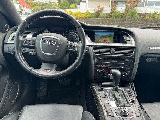 audi-s5-bensin-2011-big-7