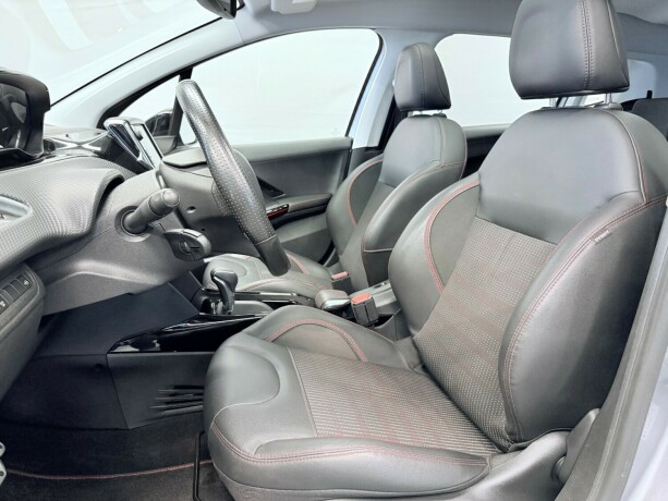 peugeot-2008-bensin-2016-big-12