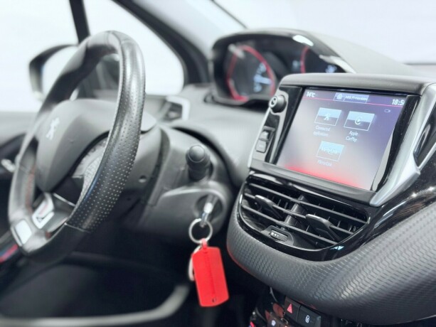 peugeot-2008-bensin-2016-big-13