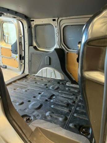 ford-transit-connect-diesel-2020-big-23