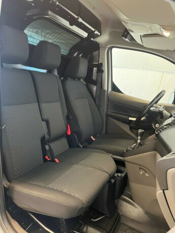 ford-transit-connect-diesel-2020-big-20