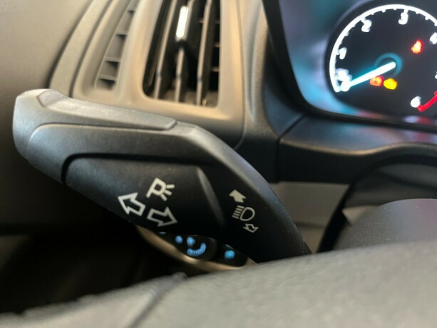 ford-transit-connect-diesel-2019-big-11