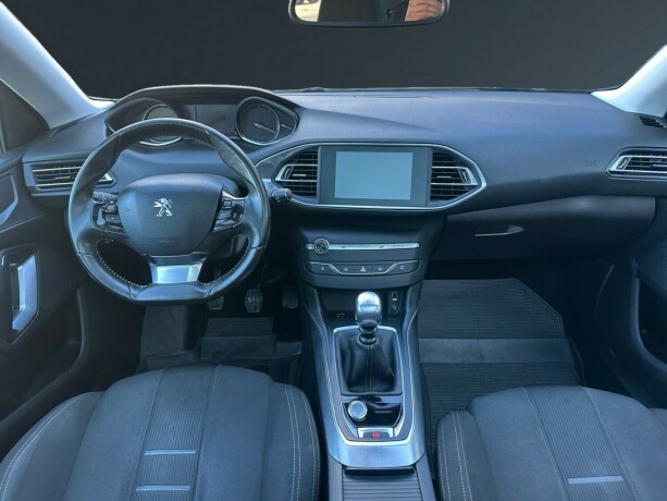 peugeot-308-diesel-2014-big-12
