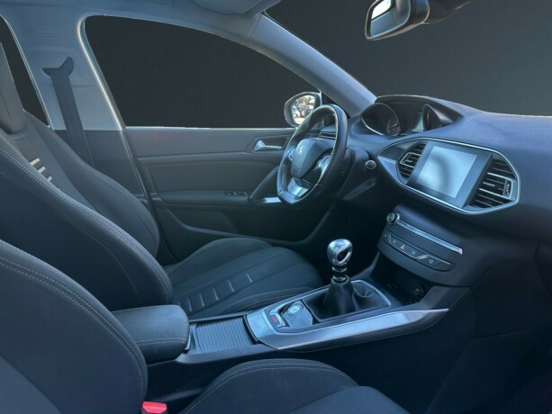 peugeot-308-diesel-2014-big-13