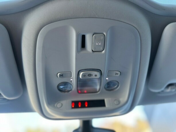 peugeot-308-diesel-2014-big-30