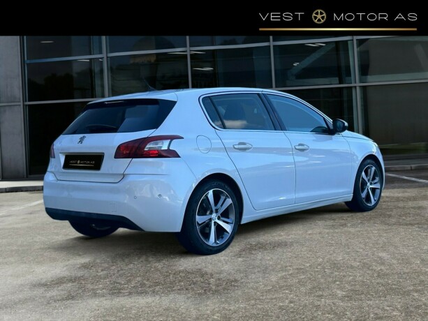 peugeot-308-diesel-2014-big-7