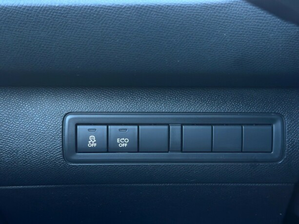 peugeot-308-diesel-2014-big-28