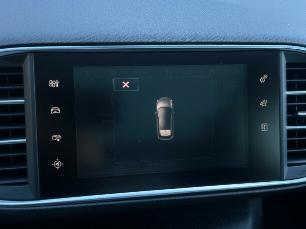 peugeot-308-diesel-2014-big-34