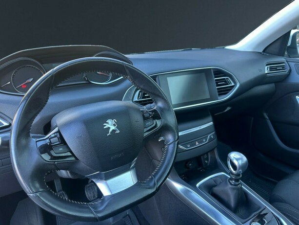 peugeot-308-diesel-2014-big-11