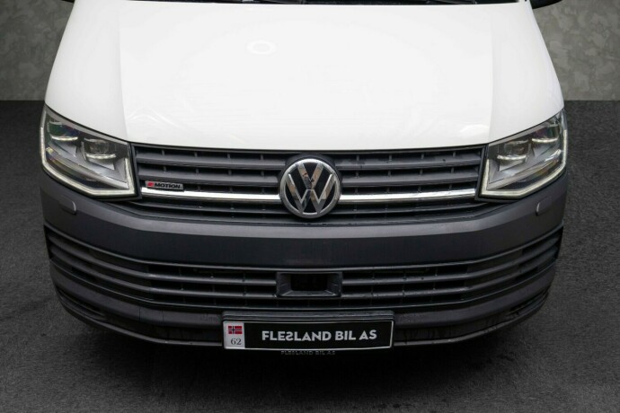 volkswagen-transporter-diesel-2019-big-6