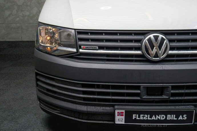 volkswagen-transporter-diesel-2018-big-5
