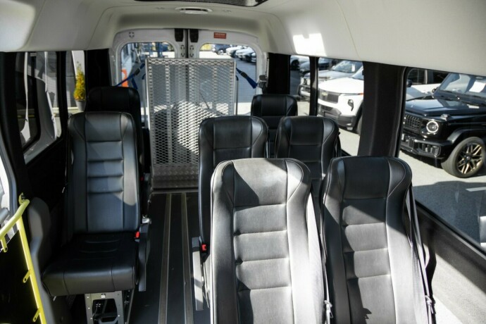 ford-transit-diesel-2022-big-8