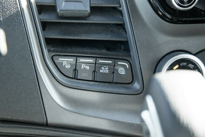 ford-transit-diesel-2022-big-18