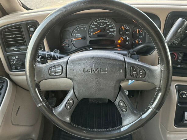 gmc-yukon-bensin-2003-big-15
