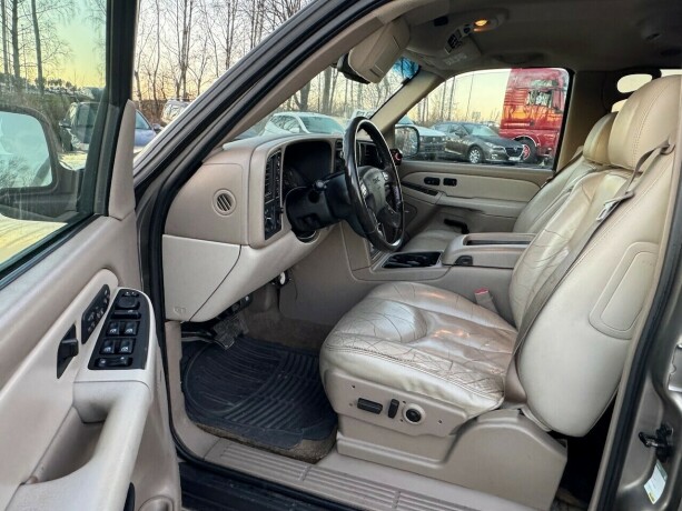 gmc-yukon-bensin-2003-big-8