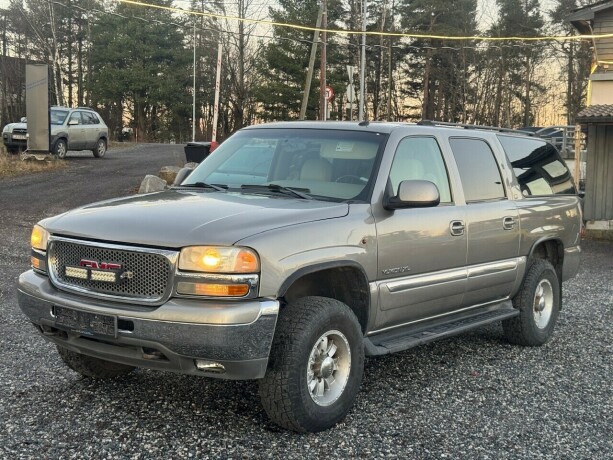 gmc-yukon-bensin-2003-big-2