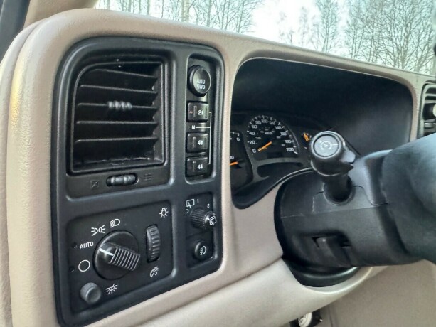 gmc-yukon-bensin-2003-big-17