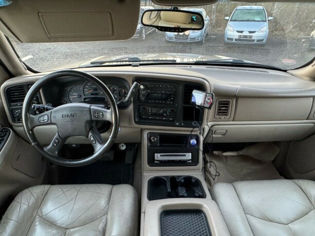 gmc-yukon-bensin-2003-big-14