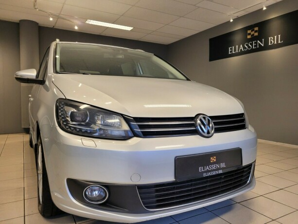 volkswagen-touran-diesel-2011-big-8