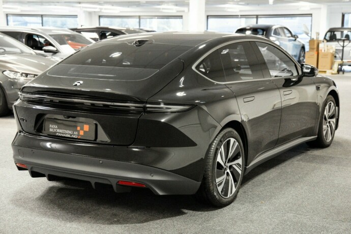 nio-et5-elektrisitet-2025-big-2