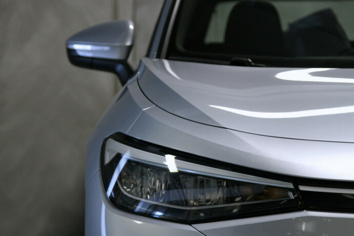 volkswagen-id4-elektrisitet-2021-big-15