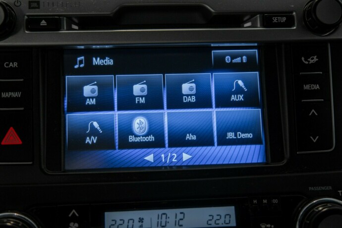 toyota-land-cruiser-diesel-2014-big-14
