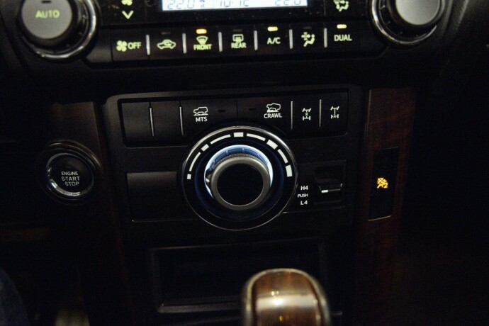 toyota-land-cruiser-diesel-2014-big-16