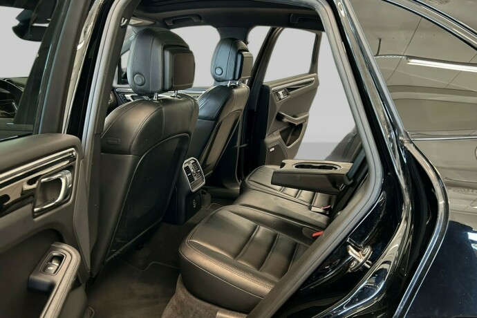 porsche-macan-diesel-2017-big-14