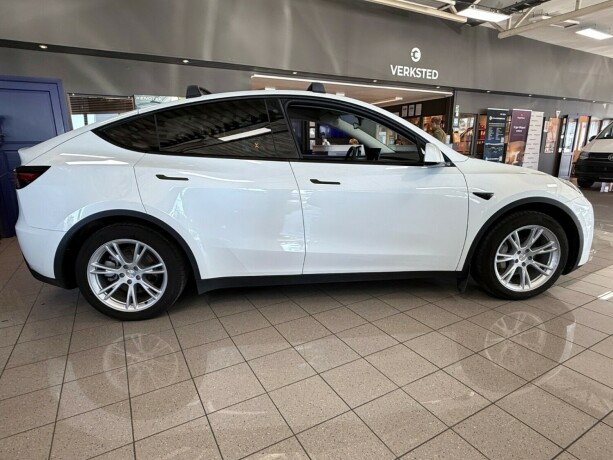tesla-model-y-elektrisitet-2024-big-15