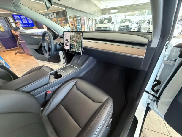 tesla-model-y-elektrisitet-2024-big-22