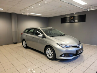 Toyota | Auris | Elektrisitet+bensin | 2017