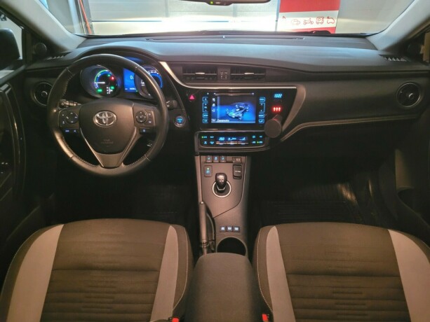 toyota-auris-elektrisitetbensin-2017-big-22
