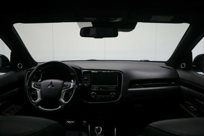 mitsubishi-outlander-elektrisitetbensin-2019-big-17