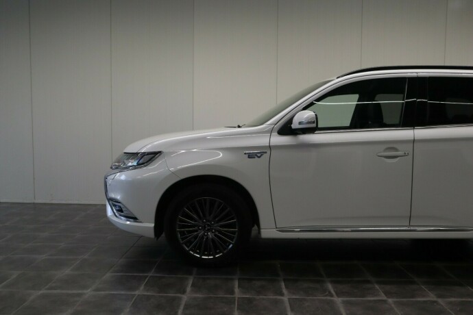 mitsubishi-outlander-elektrisitetbensin-2019-big-5