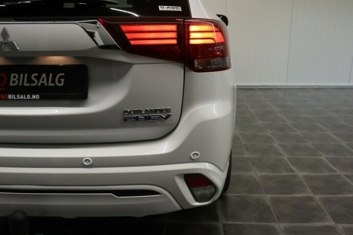 mitsubishi-outlander-elektrisitetbensin-2019-big-8