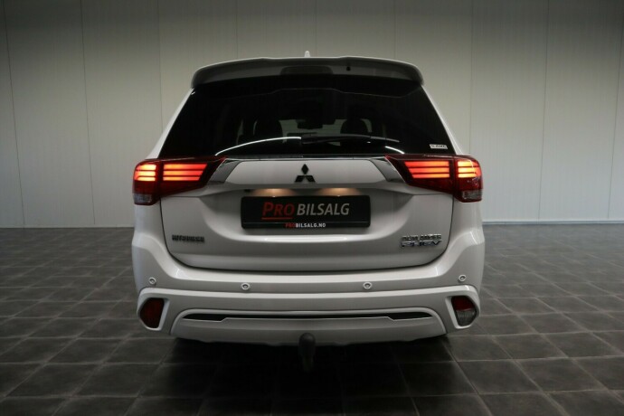 mitsubishi-outlander-elektrisitetbensin-2019-big-9