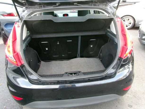 ford-fiesta-diesel-2010-big-8
