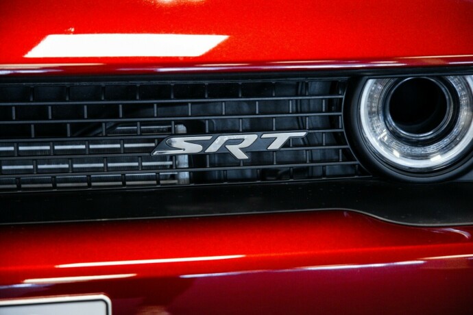 dodge-challenger-bensin-2018-big-5
