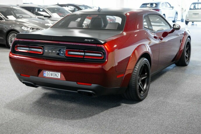 dodge-challenger-bensin-2018-big-2